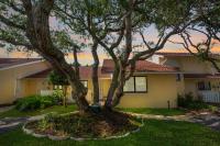 2 Bed/2 Bath Beach Condo - B&B
