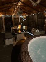 Barn with Hot Tub - Bed and Breakfast