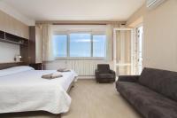 Studio with Balcony and Sea View