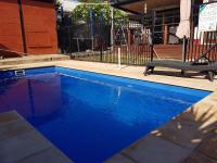 Spacious self contained unit - short walk to Grange Jetty - B&B