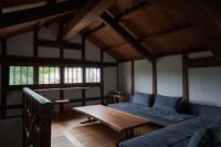 B&B Kurashiki - 滔々 日本郷土玩具館 蔵の宿 toutou, Gangukan Kura no Yado - Bed and Breakfast Kurashiki