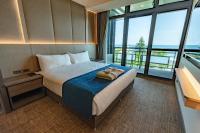Tweepersoonskamer met Balkon en Uitzicht op Zee