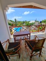 Camera Matrimoniale/Doppia con Letti Singoli con Vista Piscina