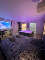 Appartement avec Jacuzzi Sauna & Home Cinéma - Nid d'Angers - B&B Angers