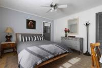 Cozy Modern Farmhouse 2 Bedroom Apartment - B&B Torrington