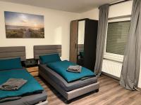 Chambre Double ou Lits Jumeaux avec Salle de Bains Commune