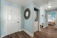 Nautical Breeze at Laketown Wharf #1911 by Nautical Properties - Ferienwohnung Panama City Beach