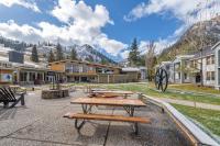 Top Floor Spacious Condo A+ Location Views Hot-Tub - Ferienwohnung Olympic Valley