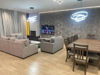 Fabulous Villa In Yerevan. - B&B Jerevan