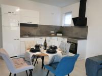 LOOT: Moderne Wohnung / Zentral - B&B Kitzingen