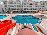 Sharm Hills Resort 3-Bedroom with Pool View and Beach Access - B&B Sharm el-Sheikh