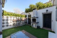 Sabadell calle, casa familiar de 3 dormitorios con terraza junto metro Fuencarral - B&B Madrid