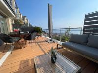 Deluxe Sky Terrasse Design Apartment 180°Lake View - B&B Maderno