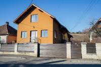 Carpathian Loft with Private Parking - B&B Odorheiu Secuiesc