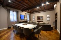 Deluxe Five-Bedroom Apartment - Frattina