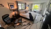 Paradise Gardens-Wilton Manors- Male only - B&B Fort Lauderdale