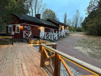 Villa Koskenäyräs - beautiful Villa beside the Kymi River and Kokonkoski rapids - Bed and Breakfast