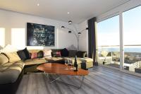 Air Maison - Amazing View - 3 Bedroom Beachfront Flat - B&B