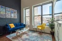 McCormick Place 420 friendly 2br/2ba with optional parking for up to 6 guests - Bed and Breakfast