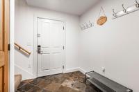 1 Bedroom Condominium #306E