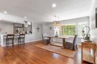 Fully Fenced Rustic Home Minutes From Truist Park - B&B Atlanta