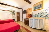 The Vernazza Main Plaza - Rooms & Suites - B&B