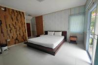 Kamer met Queensize Bed en Balkon