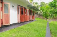 Sun See Villa Hikkaduwa - Bed and Breakfast Hikkaduwa