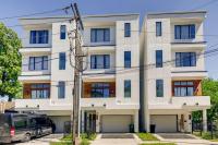 4 Story House Near Downtown - 7 Beds & Great For Groups - B&B