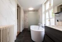 Moderne Stadtvilla im Zentrum - B&B Cléveris