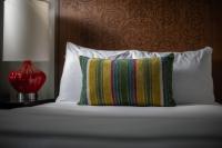 Suite mit Doppelbett und Stadtblick