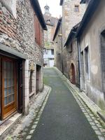 Au Coeur de la Cité Médiévale - Bed and Breakfast