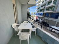 Vivi la tua vacanza con l'appartamento 2 di Ervin! Enjoy your holiday with Ervin's apartment 2! - Bed and Breakfast Vlorë