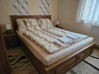 Chambre Lit Queen-Size - Vue sur Jardin