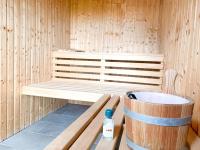 Weiße Reetdachkate - B&B Osterhever