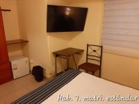 Hostal del Aguila - B&B