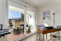Three-Bedroom Deluxe Apartment