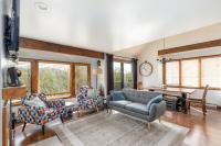 Quiet Home Minutes from Lake Galena & Eagle Ridge - B&B Galena