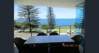 Dwell @ 22, Oceanfront Apartment - B&B Bargara