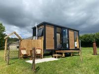 B&B Tauranga - Forest Farm Tiny House - Bed and Breakfast Tauranga