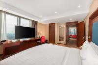 Junior Suite - HuangPu River View, include two person dinner in revolving restaurant, High Floor