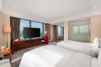 Superior Twin Room - HuangPu River View ,High Floor