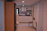 Three-Bedroom Apartment (11 Adults)