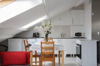 Le blanc gauche BAT A 3ème étage - B&B