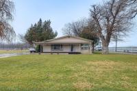 Peaceful Artesia Vacation Rental with Orchard Views! - Bed and Breakfast Artesia
