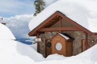 Snowy Bear Chalet w/ Hot Tub - B&B