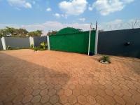 Lemajy Apartments - Flat 1 - B&B Solwezi