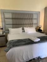 Double or Twin Room with Bathroom