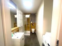 Apartment Premium Atal City Square-Free Parking Space In The Garage - Chambres d'hôtes Wrocław