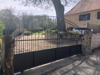 agréable chambre d hôte avec piscine et jacuzzi - Ferienwohnung